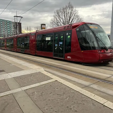 Apartment Le Toit Des Volcans - 8 Couchages - Terrasse Privee Et Wifi Clermont-Ferrand