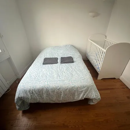 Lägenhet Le Toit Des Volcans - 8 Couchages - Terrasse Privee Et Wifi *