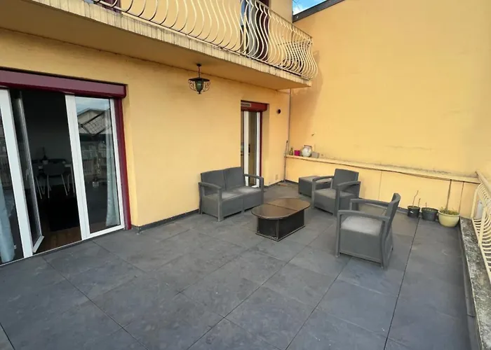 Le Toit Des Volcans - 8 Couchages - Terrasse Privee Et Wifi * Clermont-Ferrand