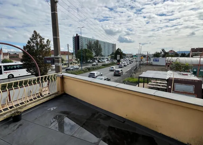 Apartment Le Toit Des Volcans - 8 Couchages - Terrasse Privee Et Wifi *